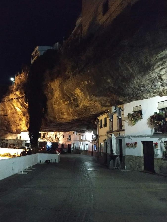 Apartamento Entrecaminos Setenil De Las Bodegas Dış mekan fotoğraf